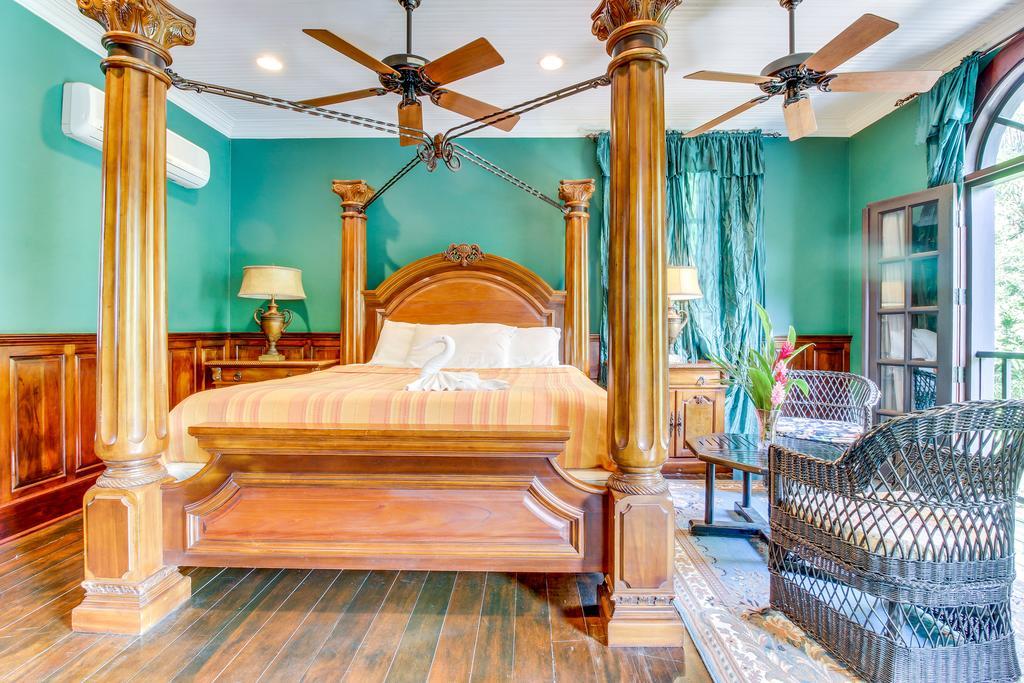 Colonial Suite @ Mahogany Hall Сан-Ігнасіо Екстер'єр фото